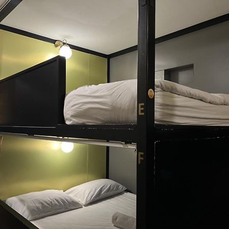 Four Sisters Homestay Bangkok Exterior foto